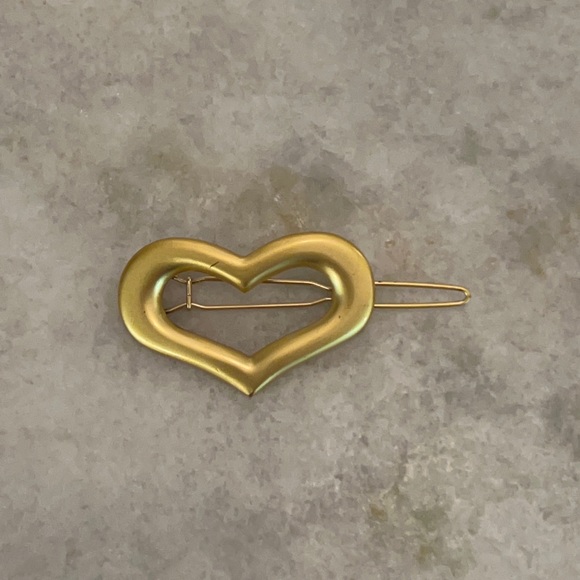 Hair clip gold in the shape of a heart - Picture 1 of 4